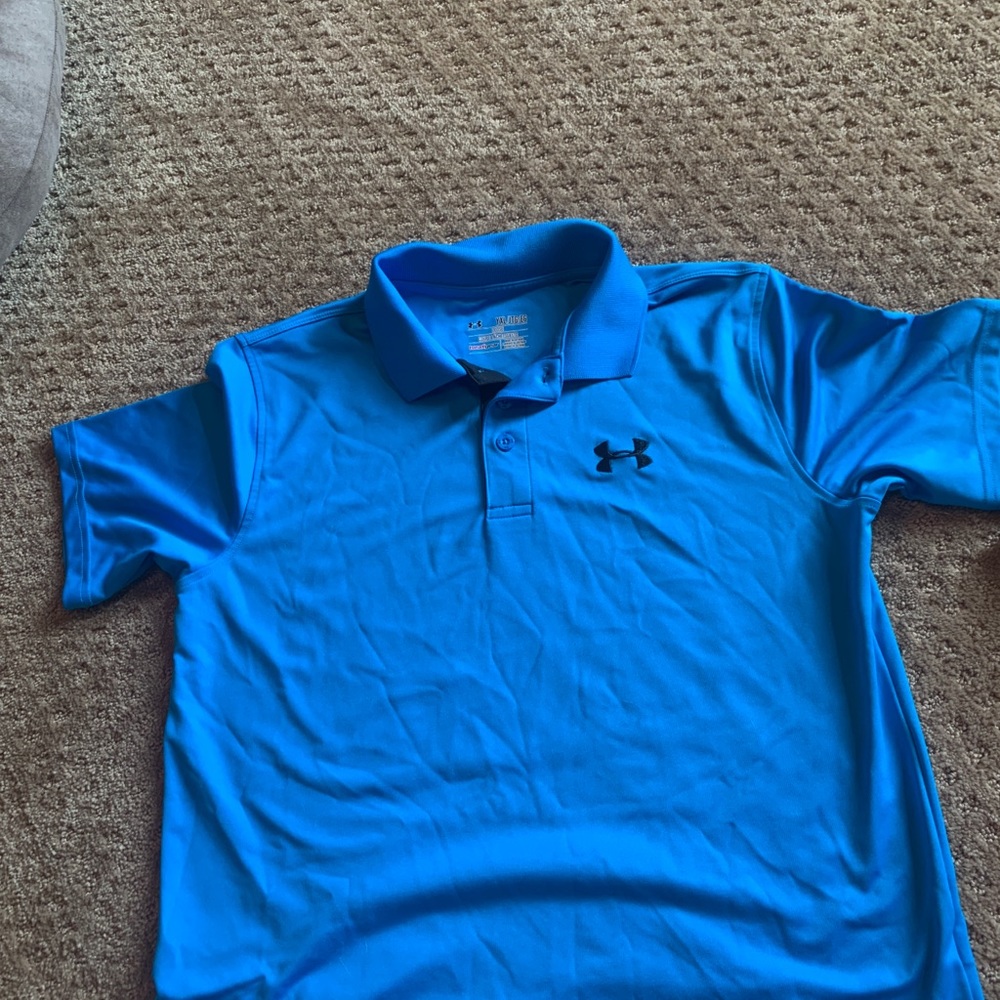 Boys XL under armor short sleeve gold shirt